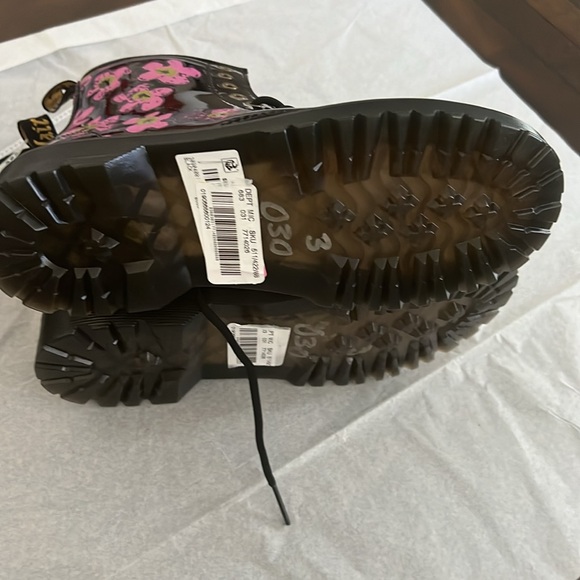 Dr. Martens Kids' 1460 Floral Lace-Up Boot - Picture 11 of 11